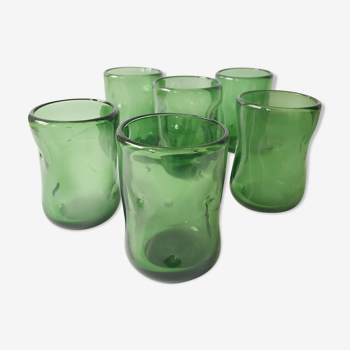 Verres soufflé en verre vert