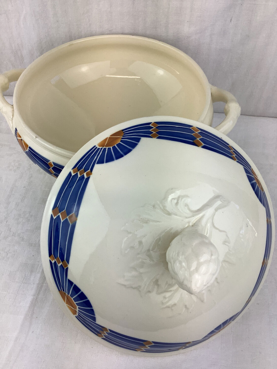 Old tureen made in France Badonviller