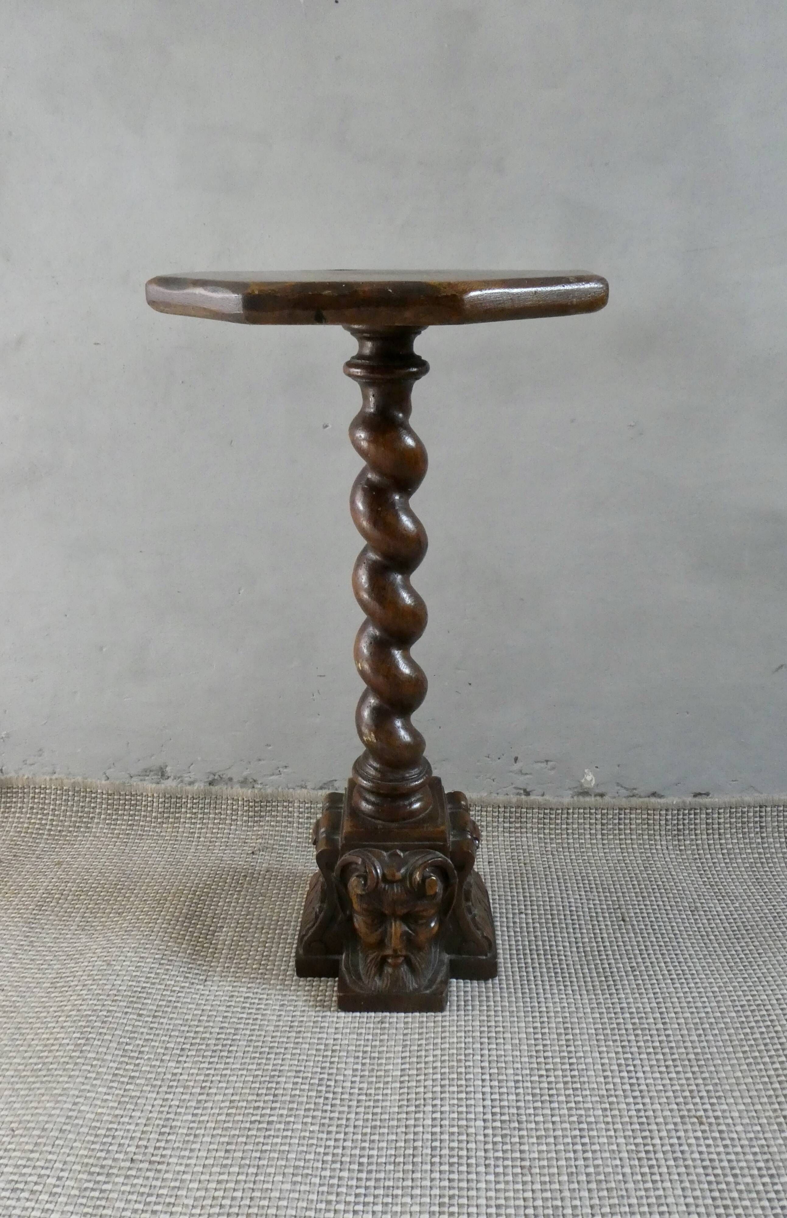 Sellette, table d'appoint, néo-Renaissance, avec faune, fin XIXème