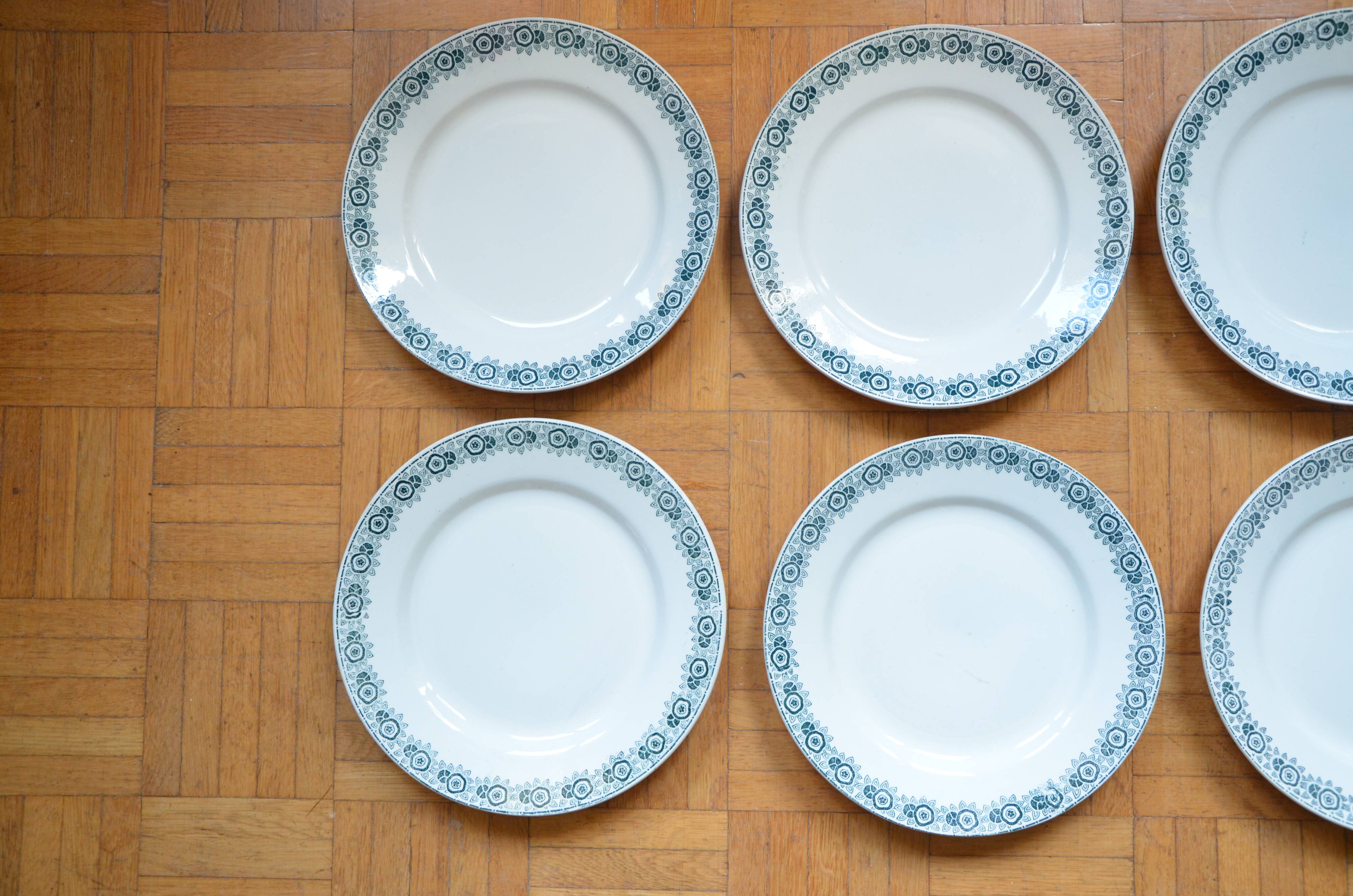 Lot de 8 assiettes Saint Amand, collection Iberia