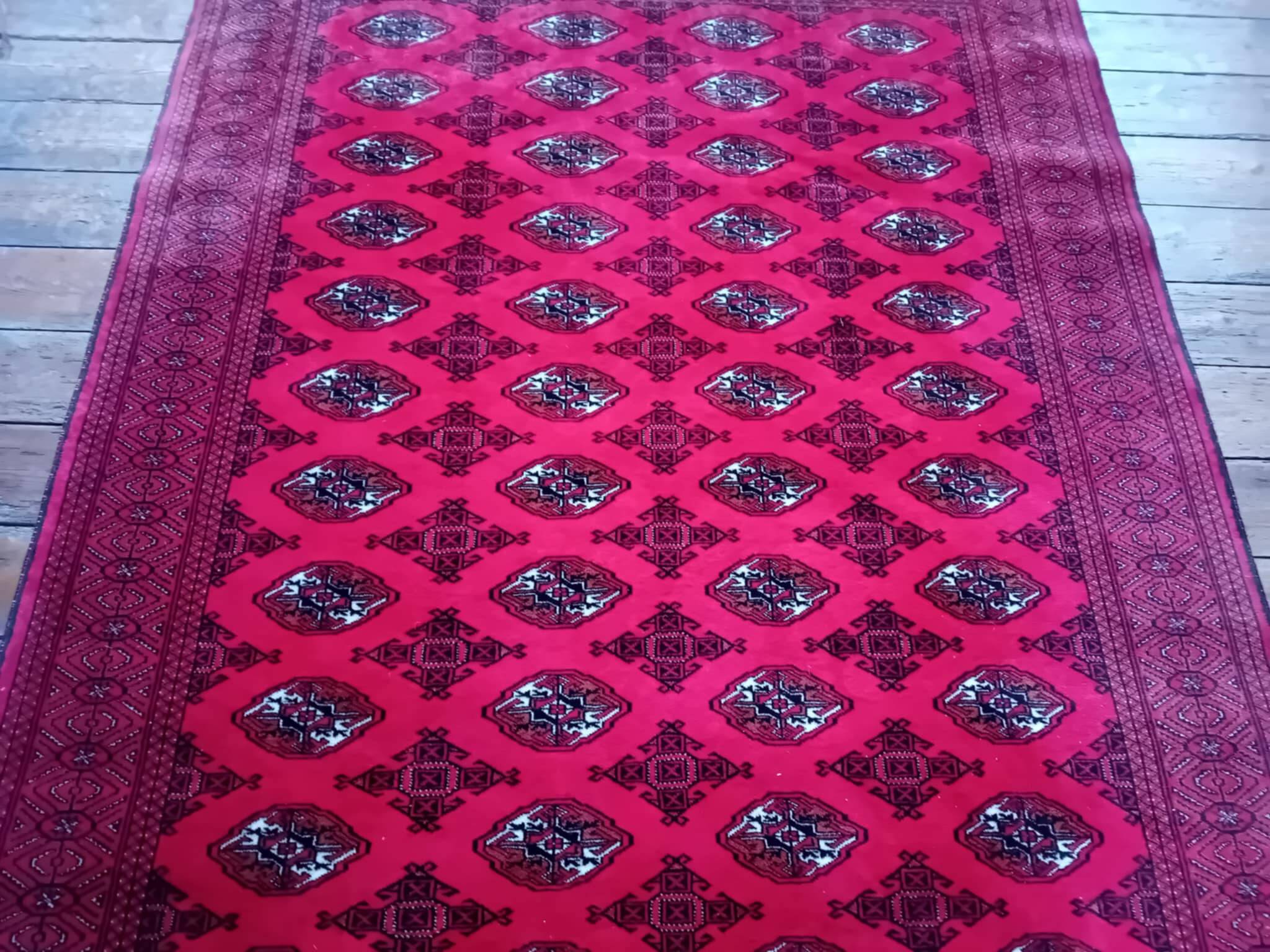Handmade Turkmen Bukhara Rug 292x201cm