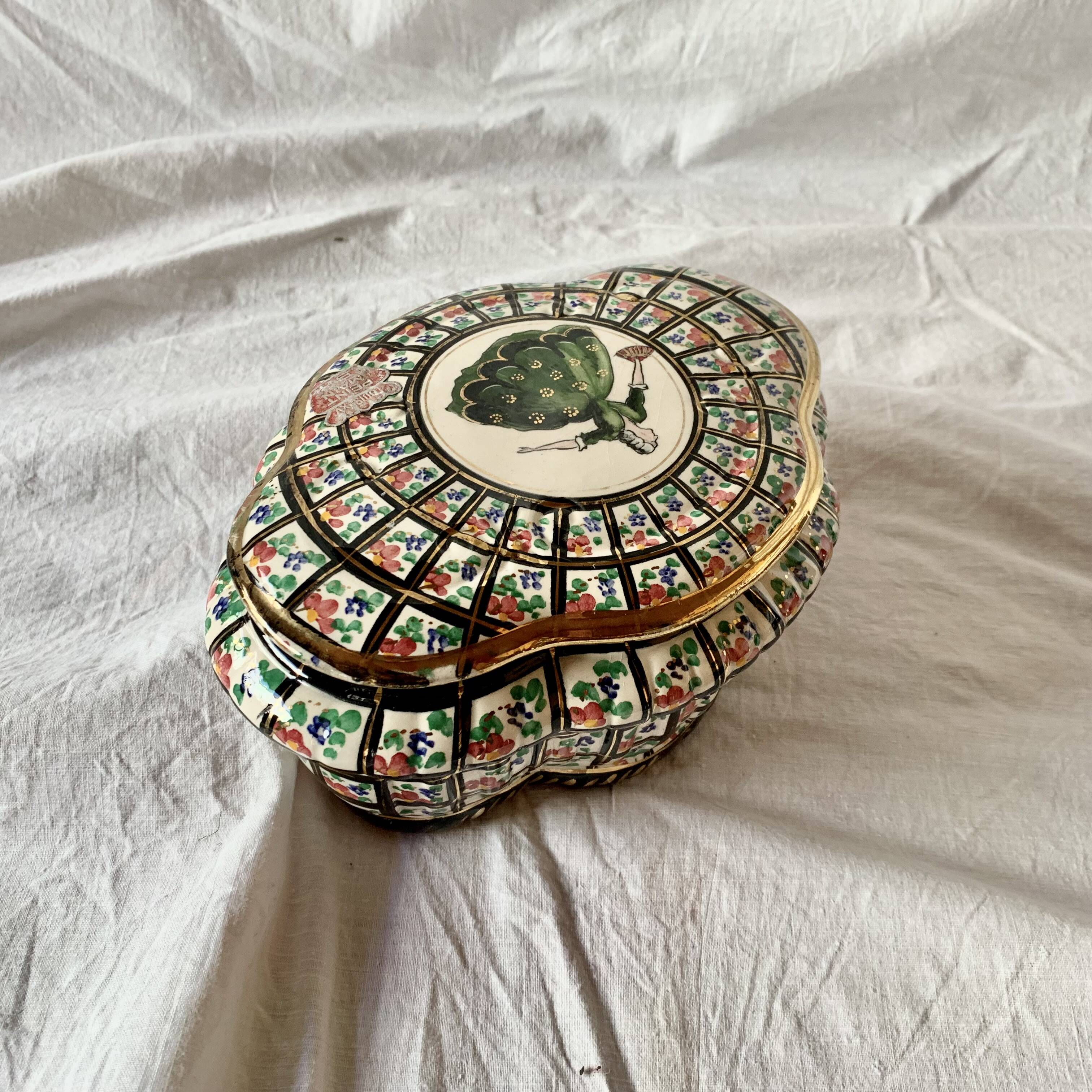 Vintage Hubert Bequet porcelain candy box - Louis XV series - 1950