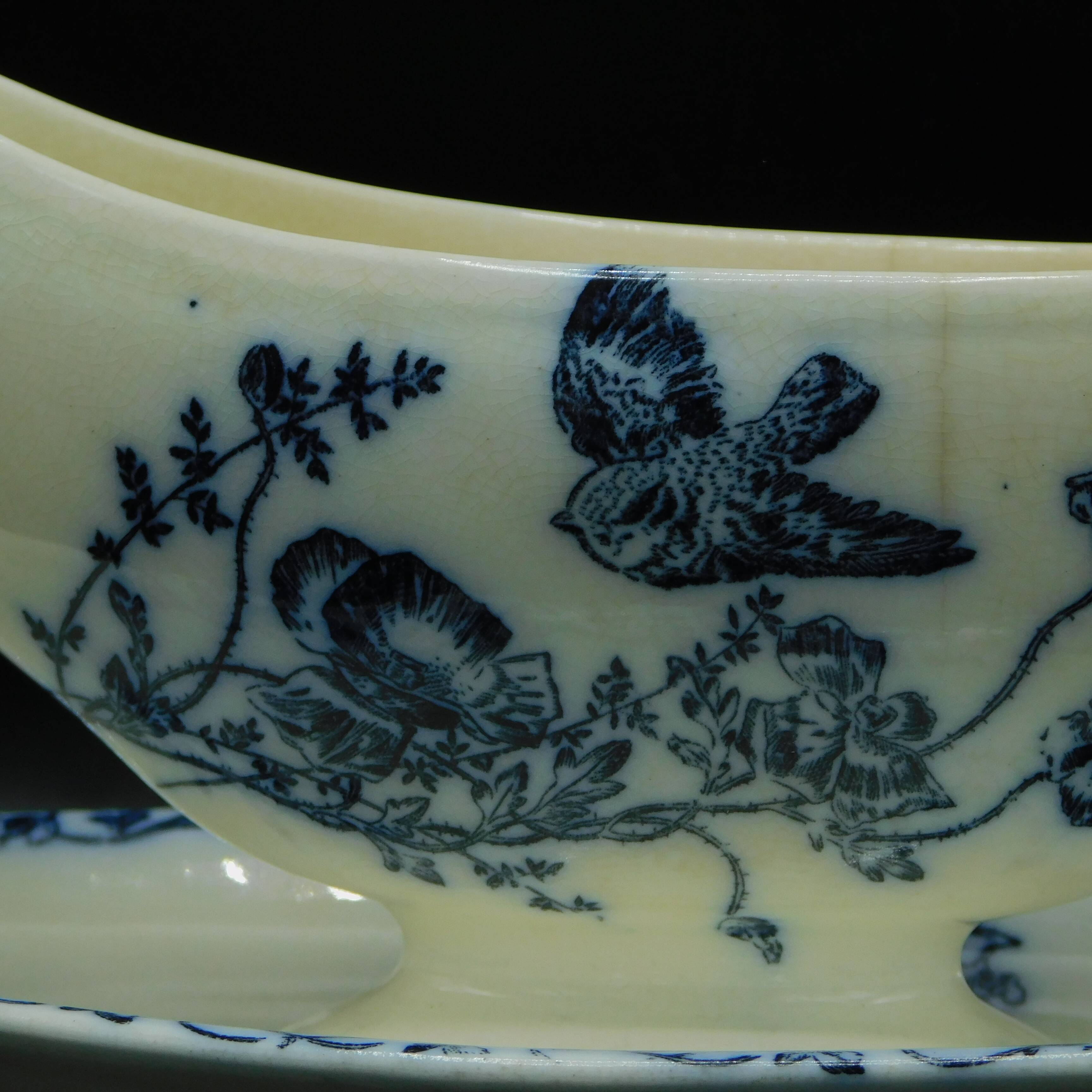 Saucière Art Nouveau, Terre de Fer, poppies