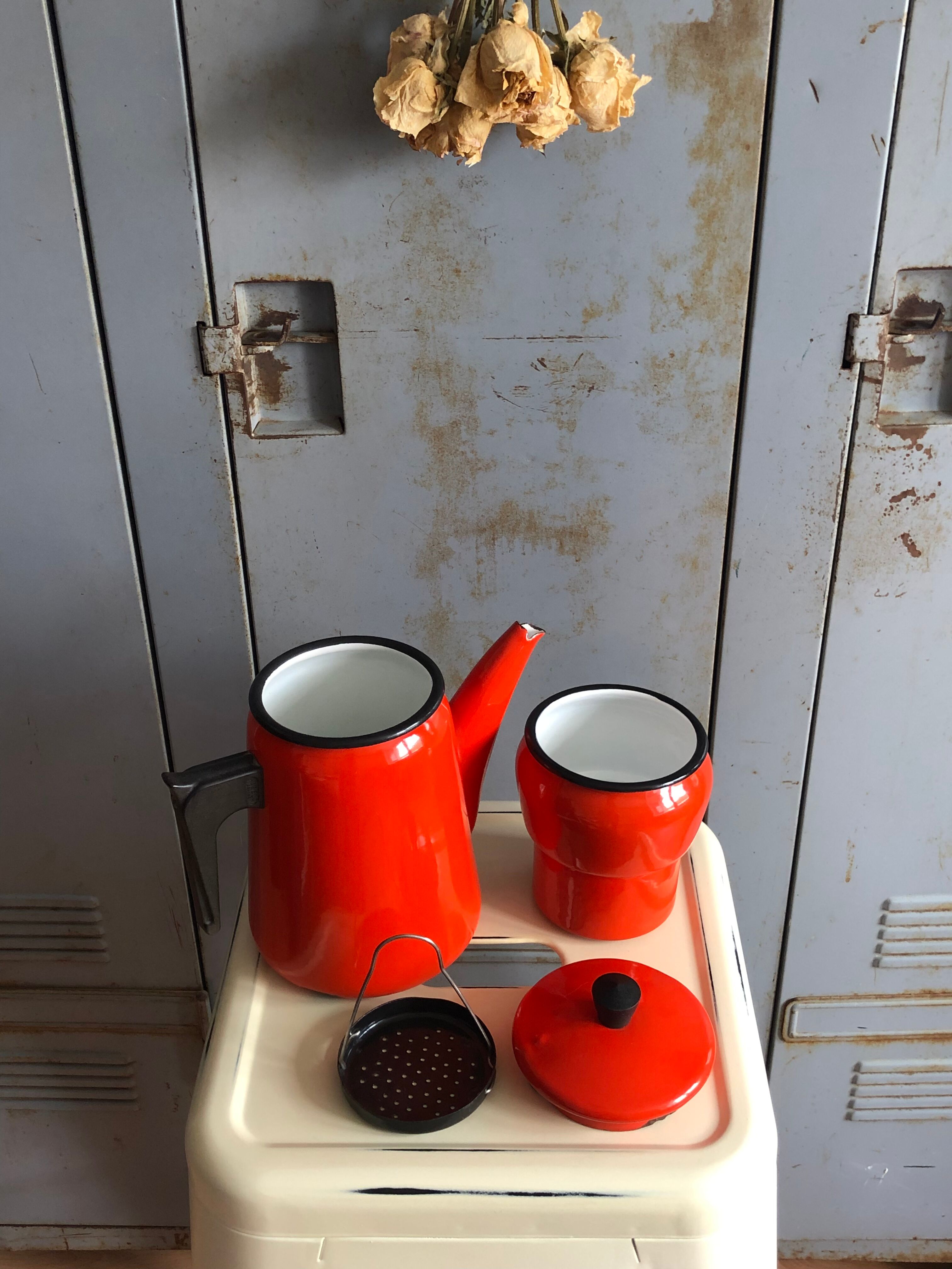 Aubecq enamelled coffee maker