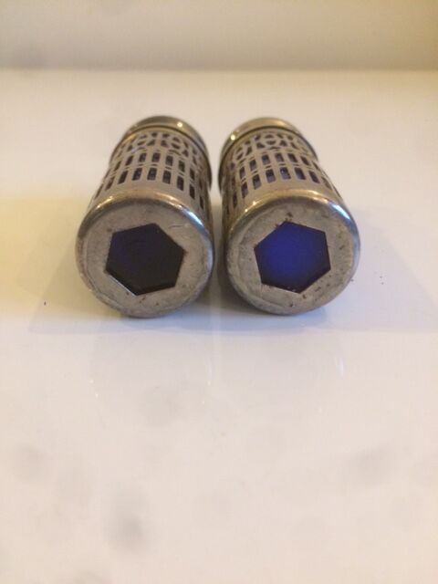 Aluminium salt and pepper and blue glass