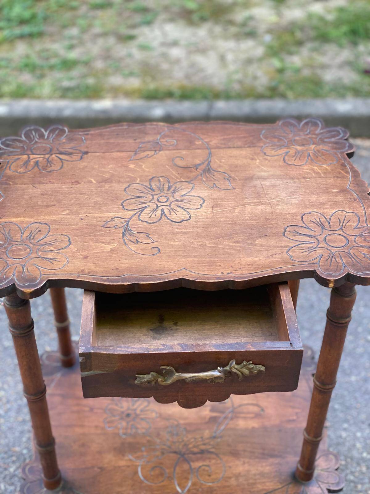 1930s Art Deco solid wood side table with drawer