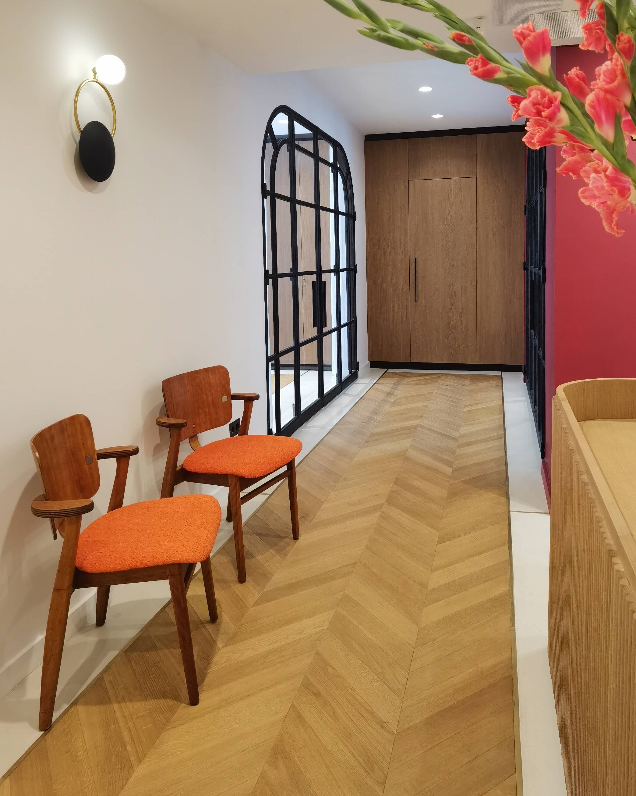 Ilmari Tapiovaara, Set of 2 vintage ‘Domus’ armchairs, 1946