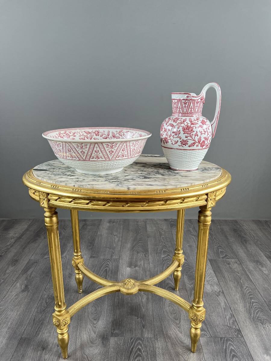 Toilet set in Sarreguemines earthenware, Oriental model, 19th century.