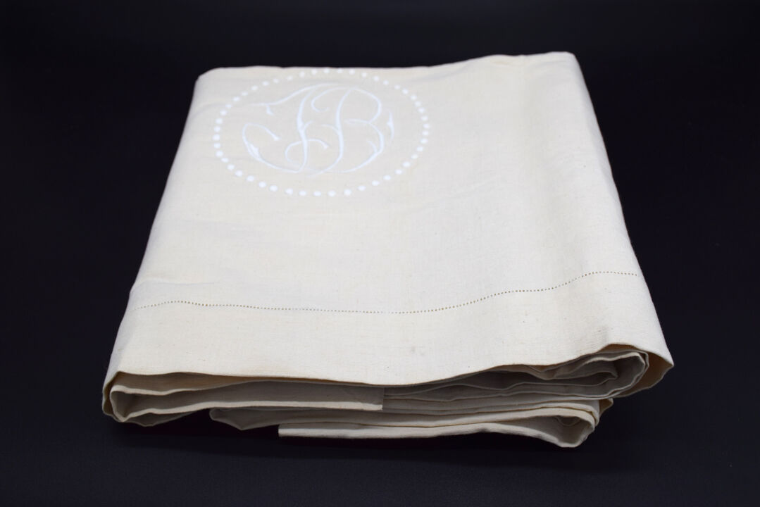 Old mestizo sheet and linen