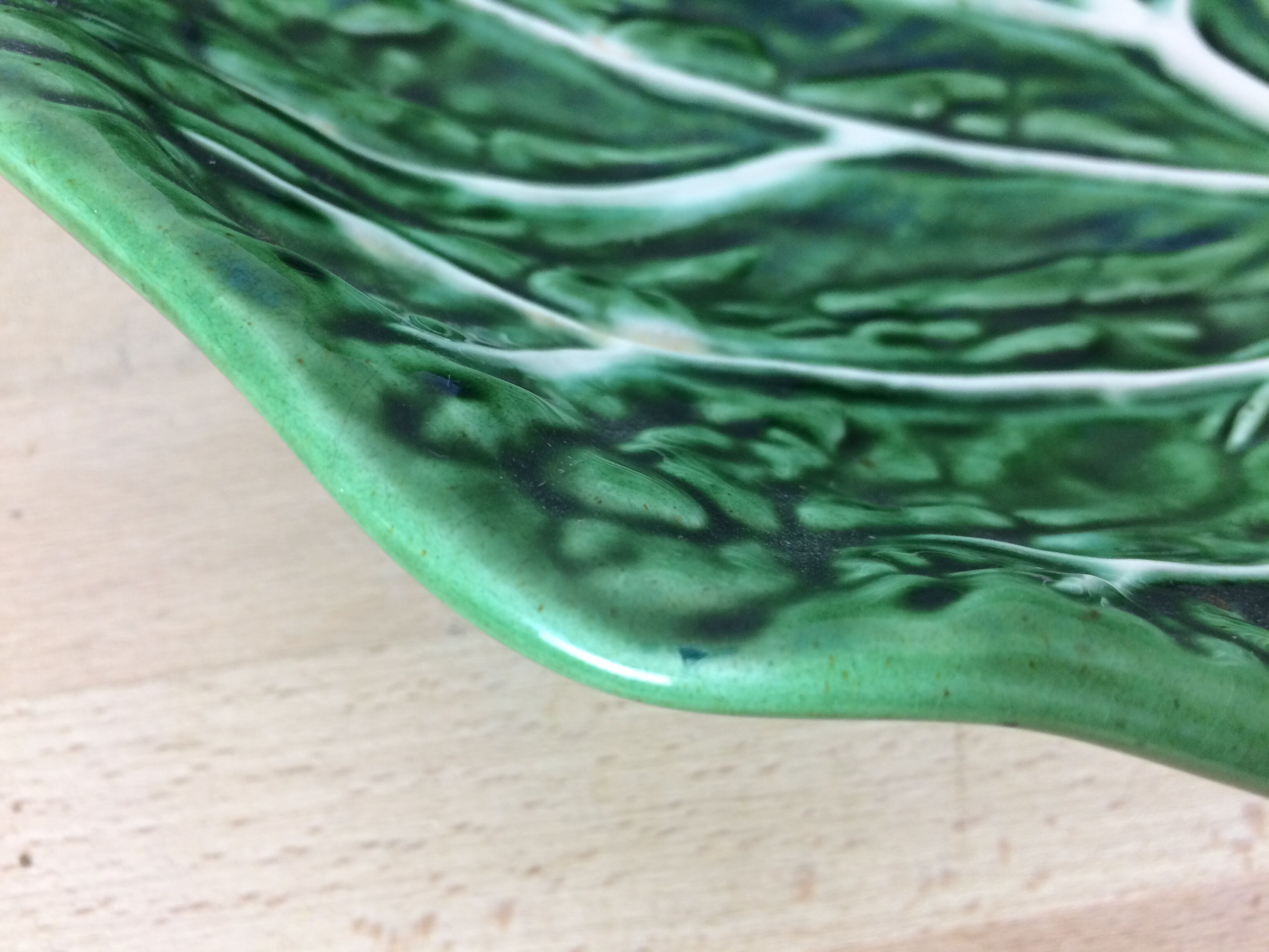 Service flat ceramic cabbages, salad bowl, soup maker