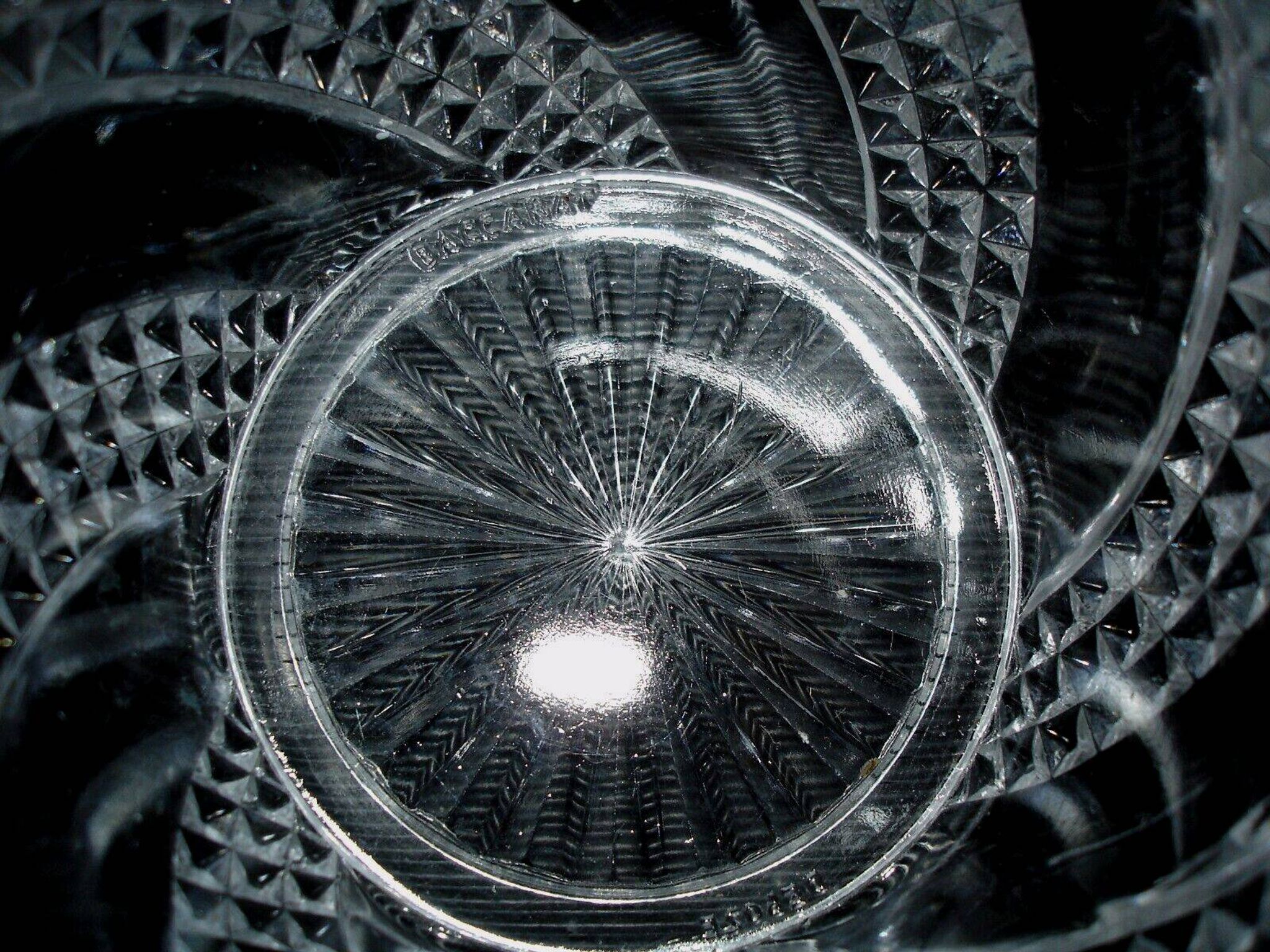 Baccarat serpentine seau a biscuit cristal