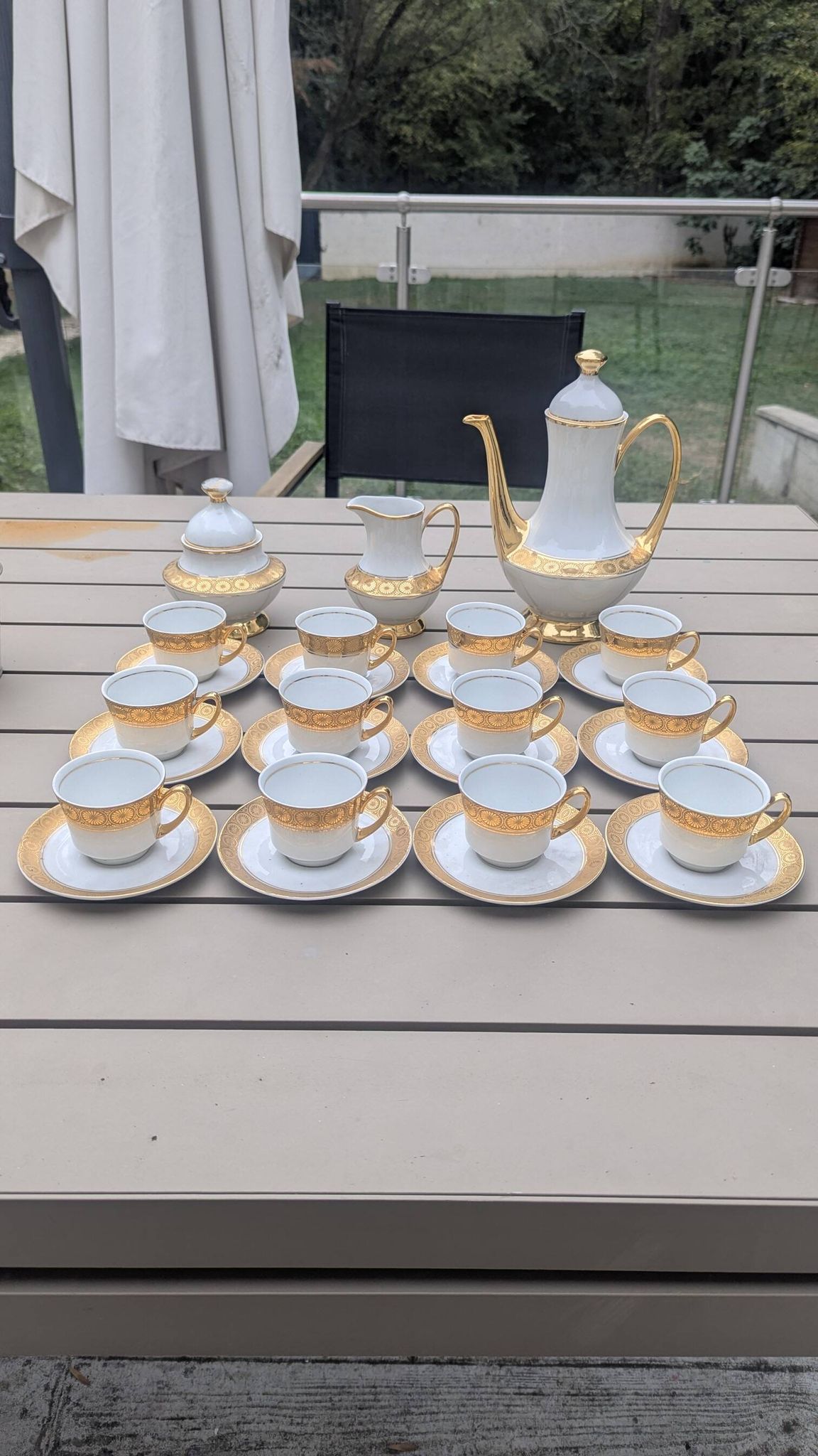 Coffee service – Vintage porcelain gilded with gold – Porcelena Silvestre