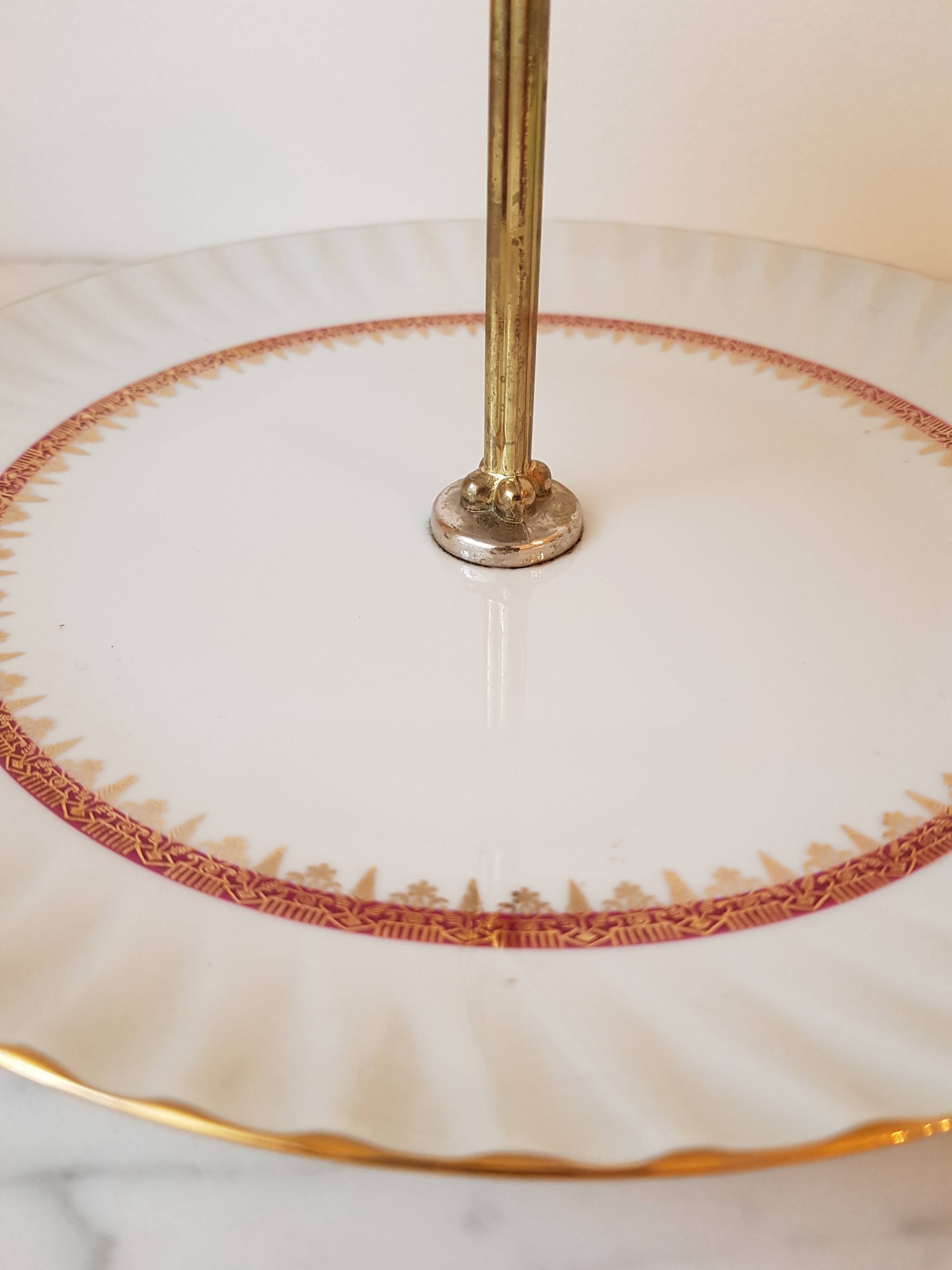 Mute servant, cake display, porcelain