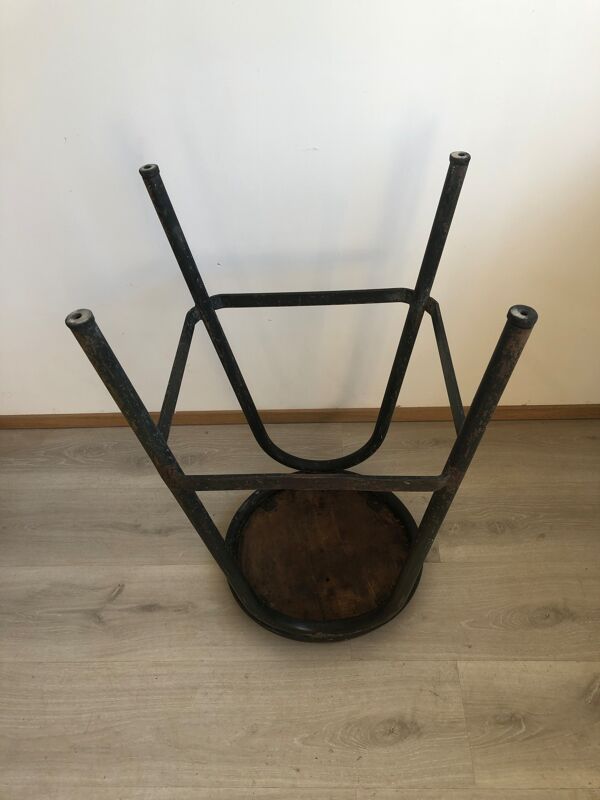 Tabouret haut de style industriel