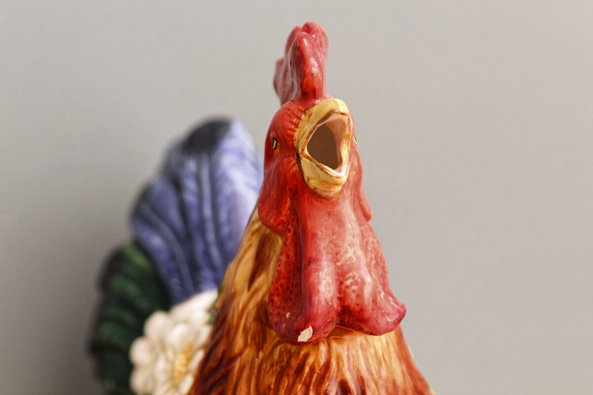 Carafe, pitcher rooster slurry