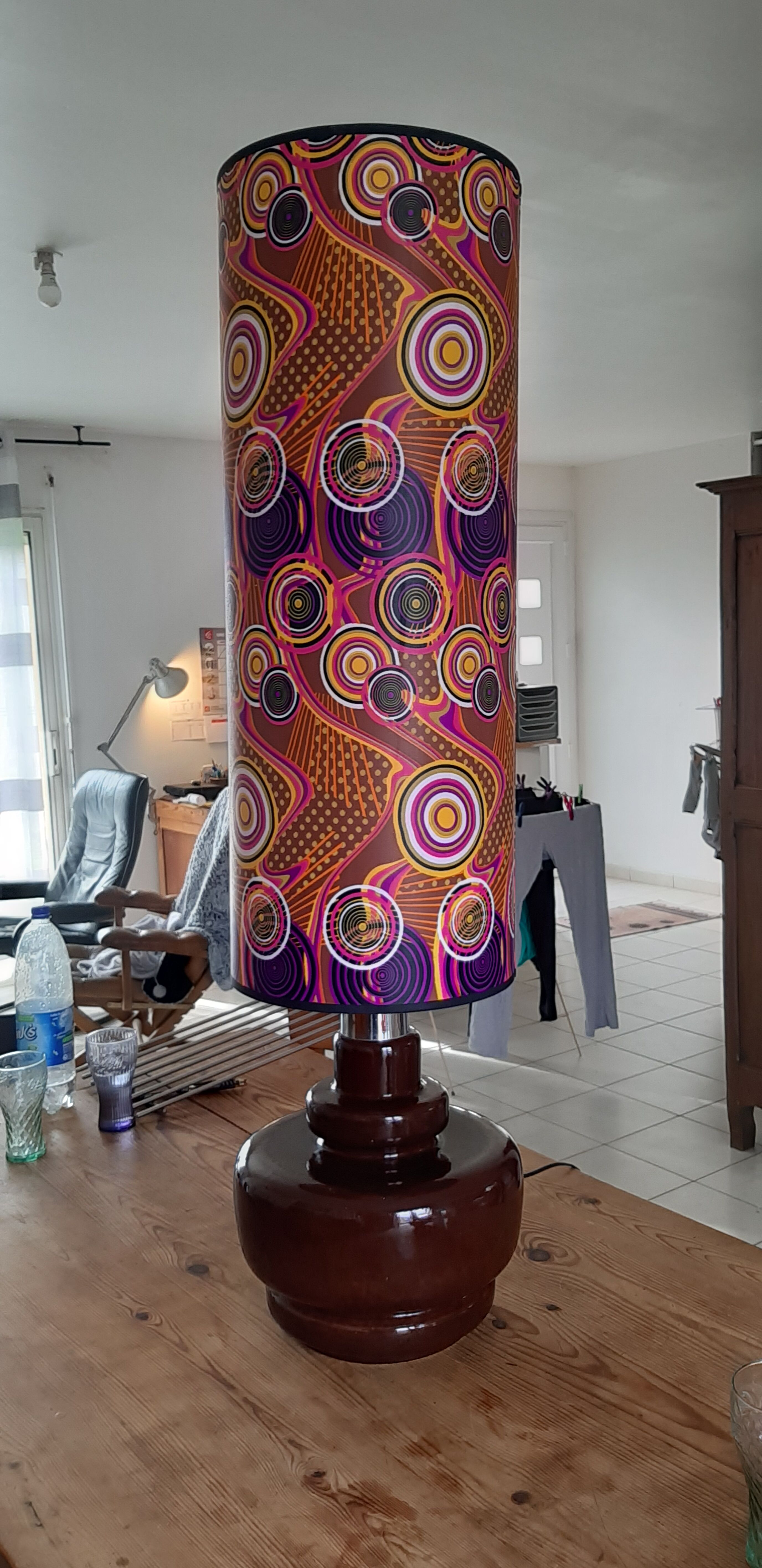 Vintage lamp of the years 70 faience and plasticized fabrics