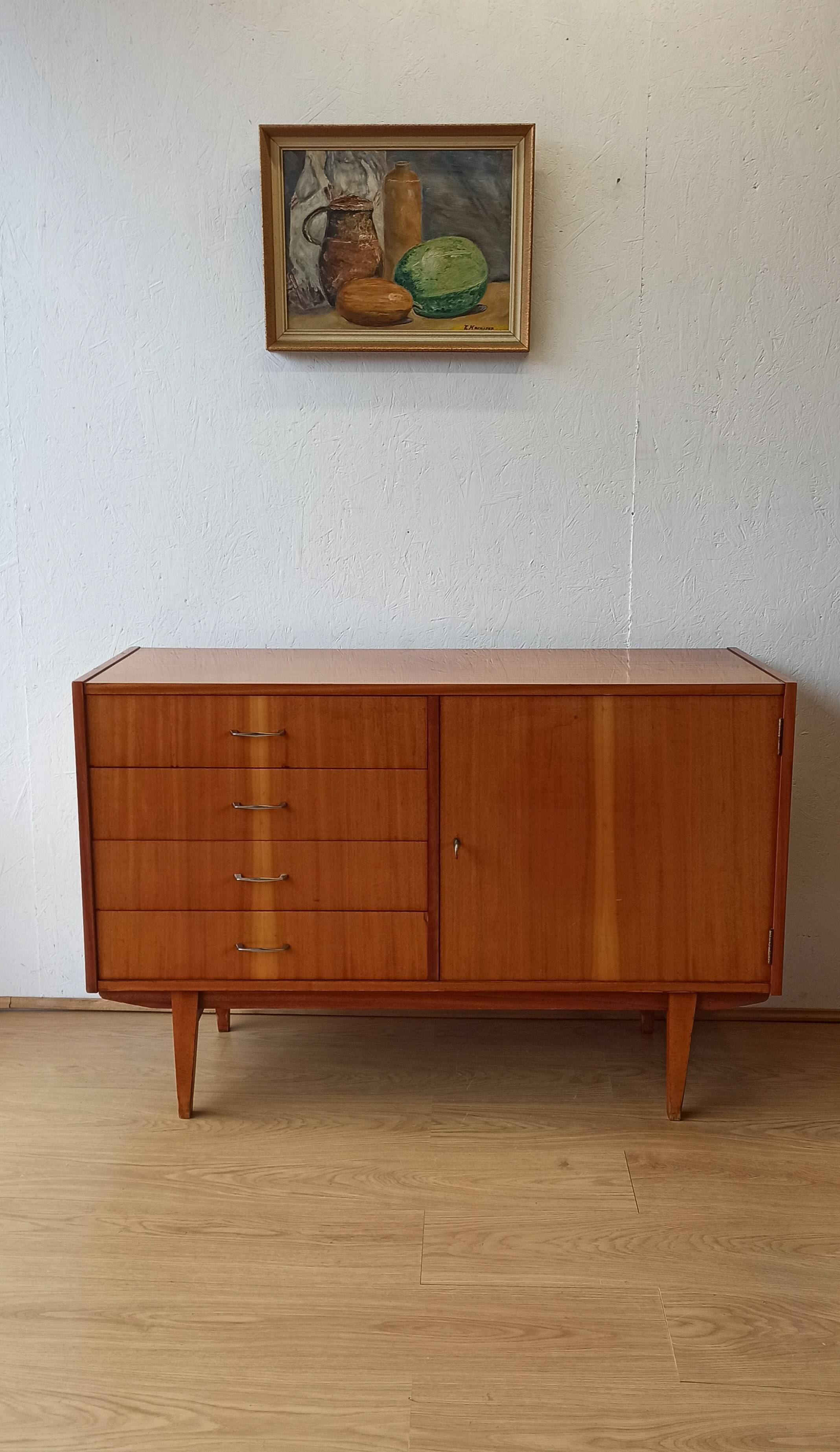 Buffet moderniste, années 1970