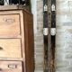 Paire de ski vintage en bois