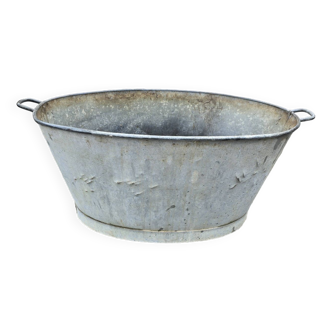 Old zinc basin 70 liters