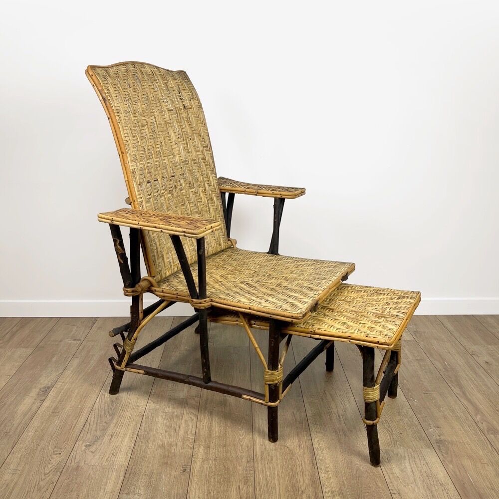Antique chaise longue in wicker and hazel 20s