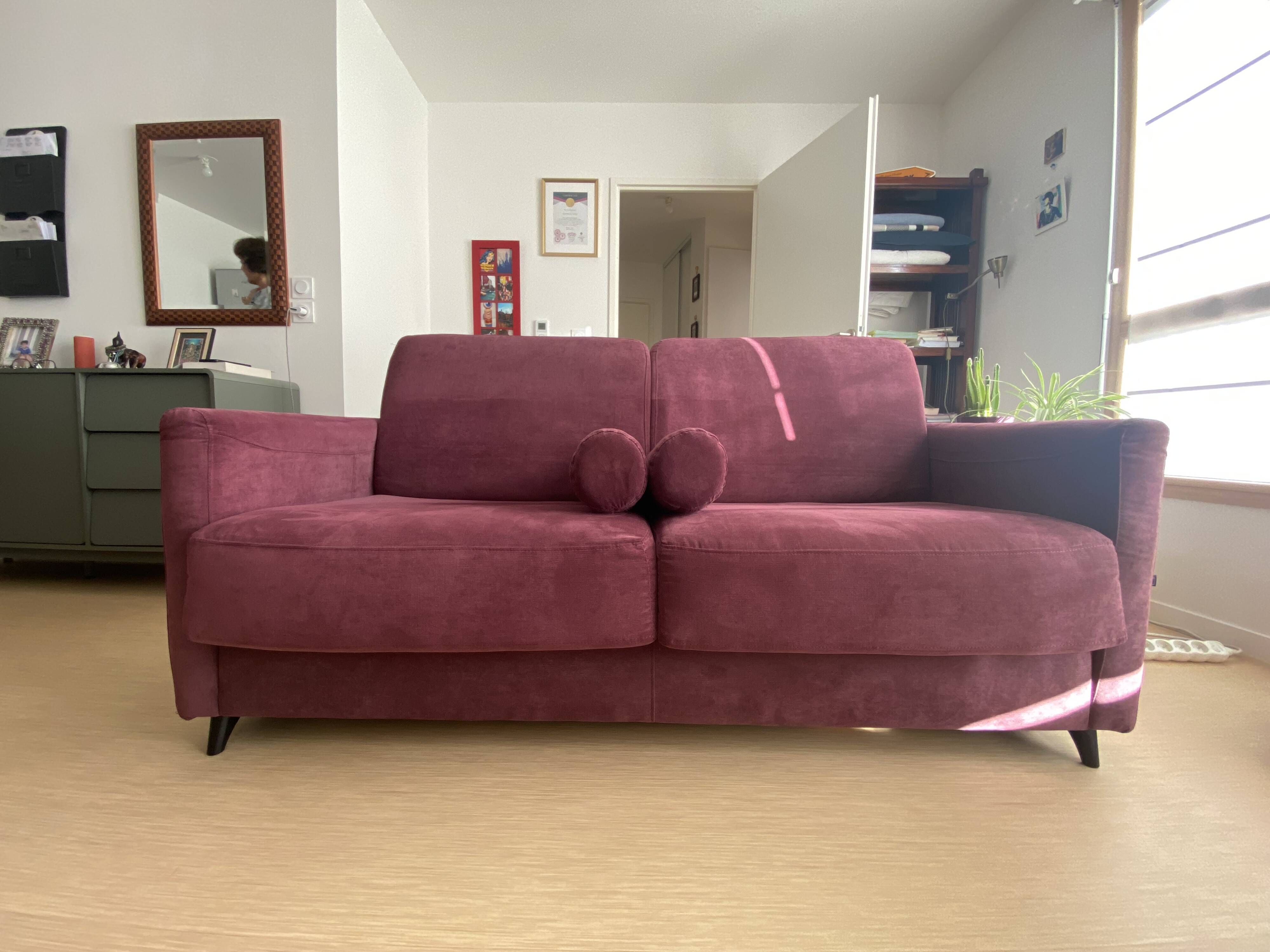 Fratelli Ranucci Italian convertible sofa