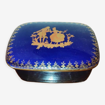 Boîte rectangulaire ou bonbonnière en porcelaine de Limoges France Véritable bleu de four