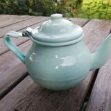 Enamelled sheet metal teapot