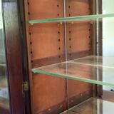 Meuble de métier de pharmacie 6 portes en partie vitrée 19ème en noyer
