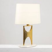 Lampe en bronze doré de forme H. 20e siècle.