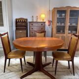 Oval Scandinavian table