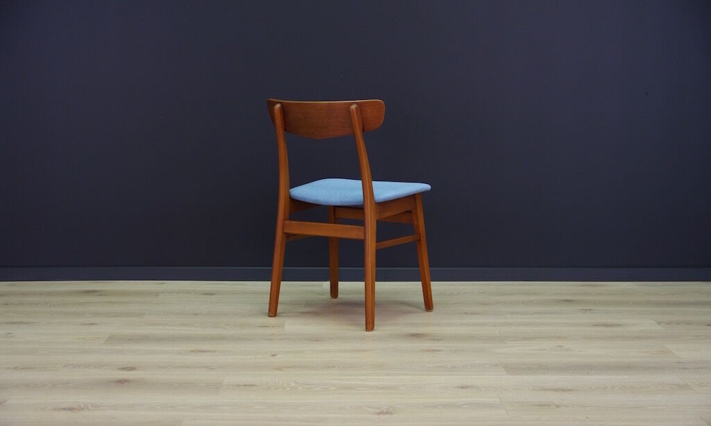 Set of 4 retro chairs from the 1960s