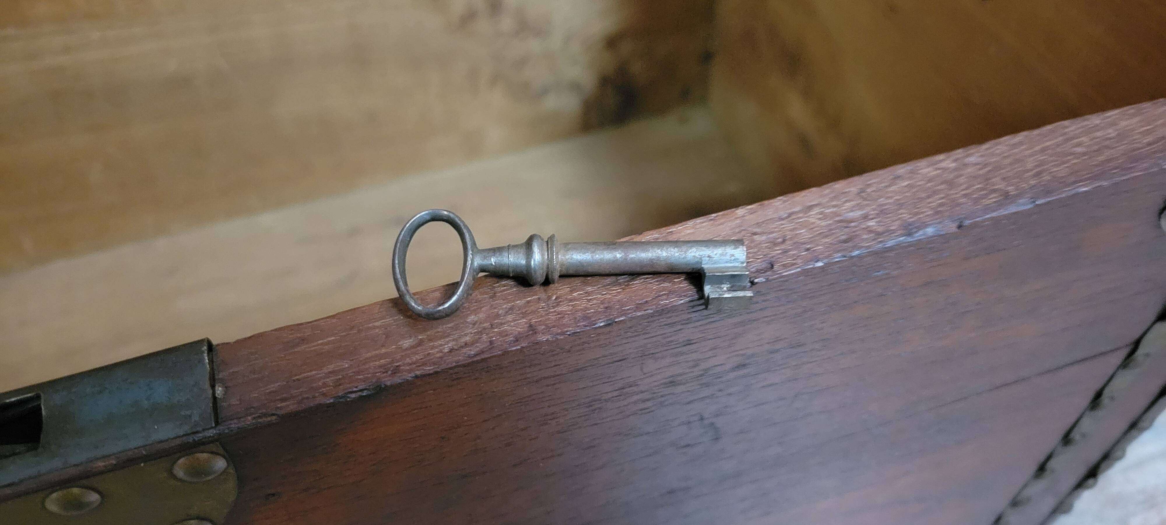 Naval officer's chest in solid mahogany-stained wood