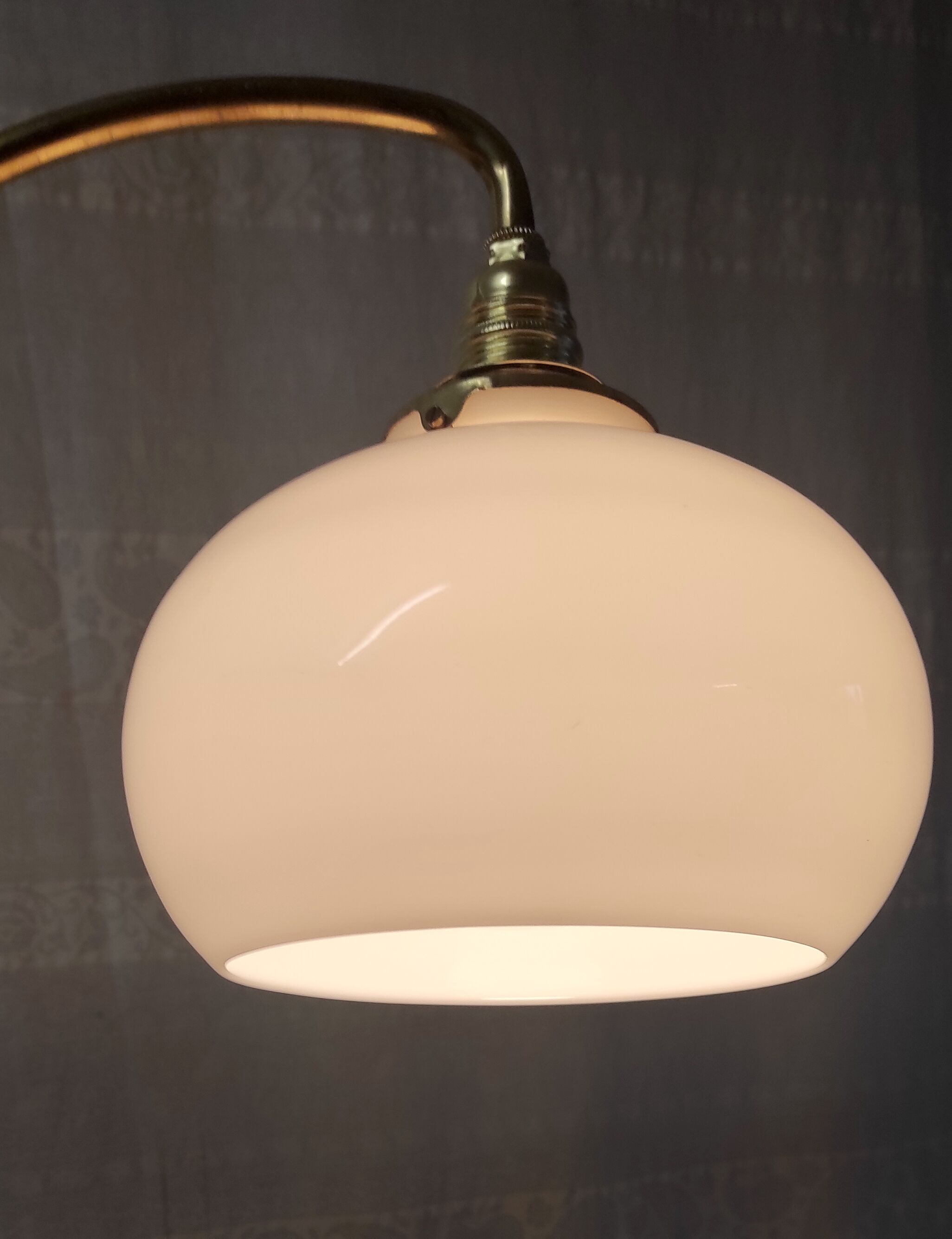 Brass and opaline gooseneck wall lamp – early twentieth century