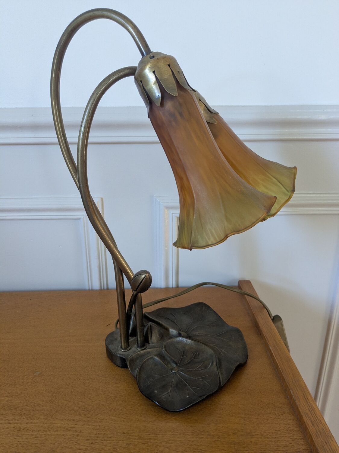 Art Deco style lamp