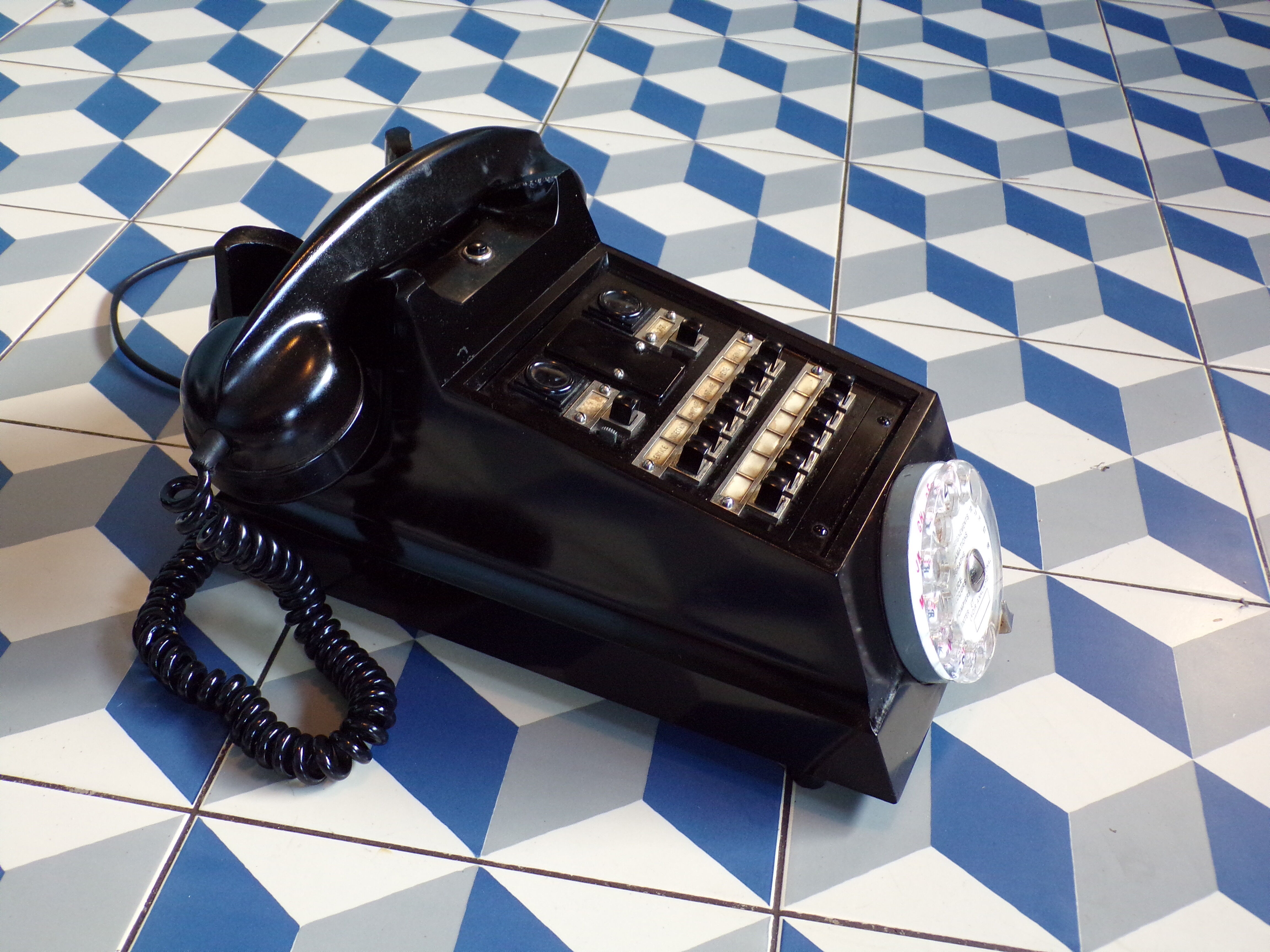 Former Ericsson standard phone in Bakelite