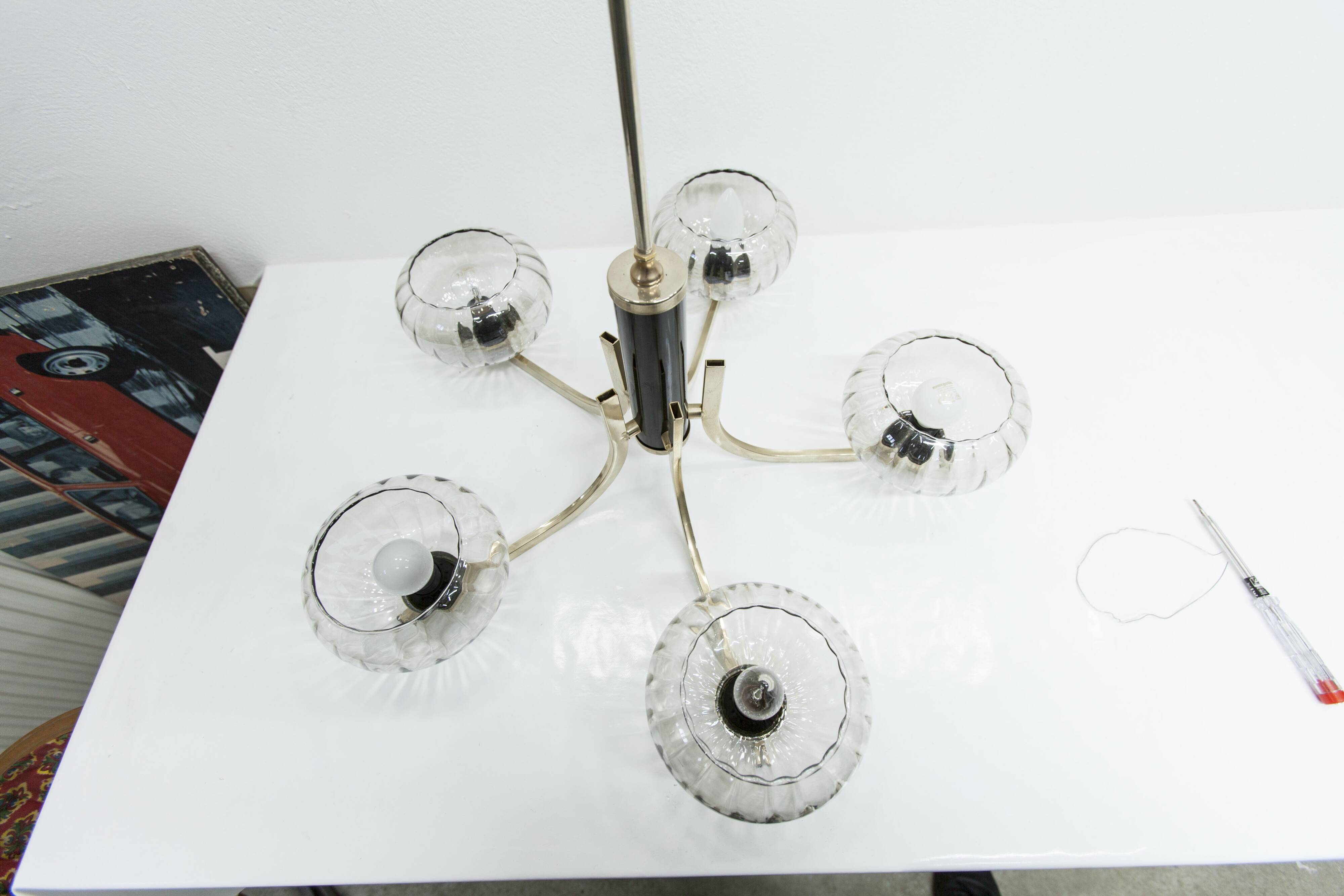 See Delmas chandelier, 5 branches, black and gold, transparent glass, 1960