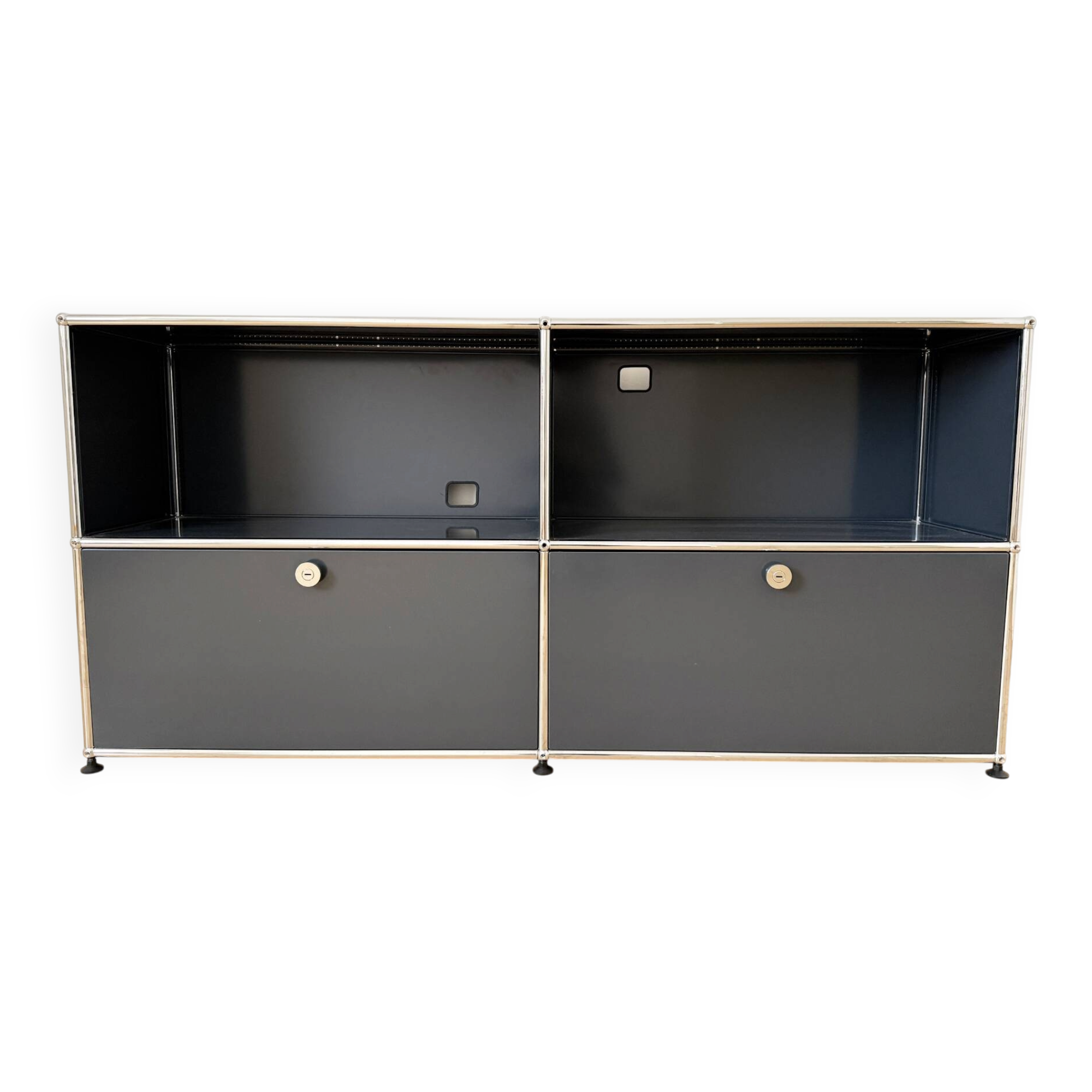 USM Haller sideboard, medium grey RAL 7004, 4 compartments with 2 flaps, Switzerland, 2000s