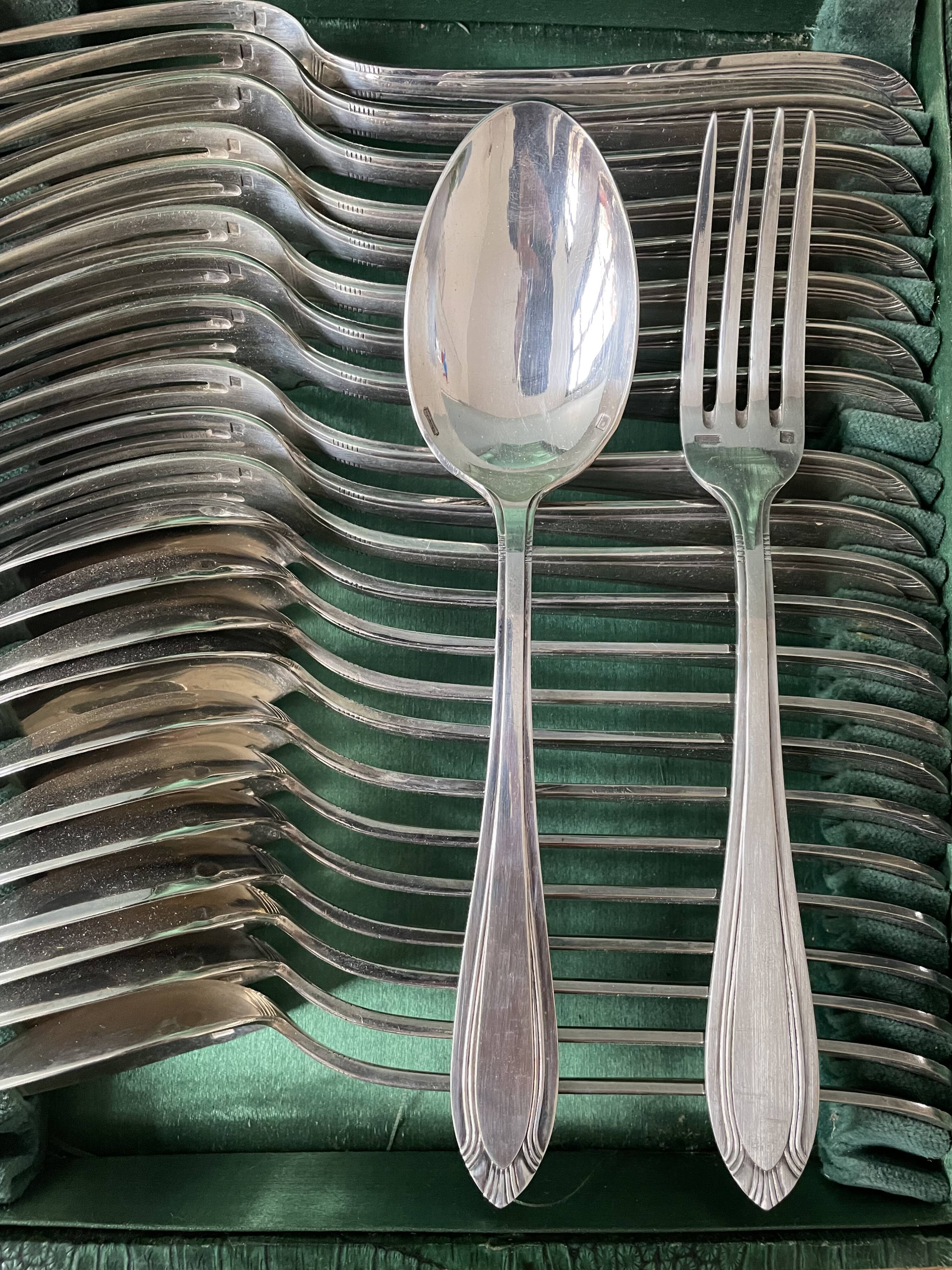 Ménagère art déco 24 pièces Orfèvrerie Perrin Paris