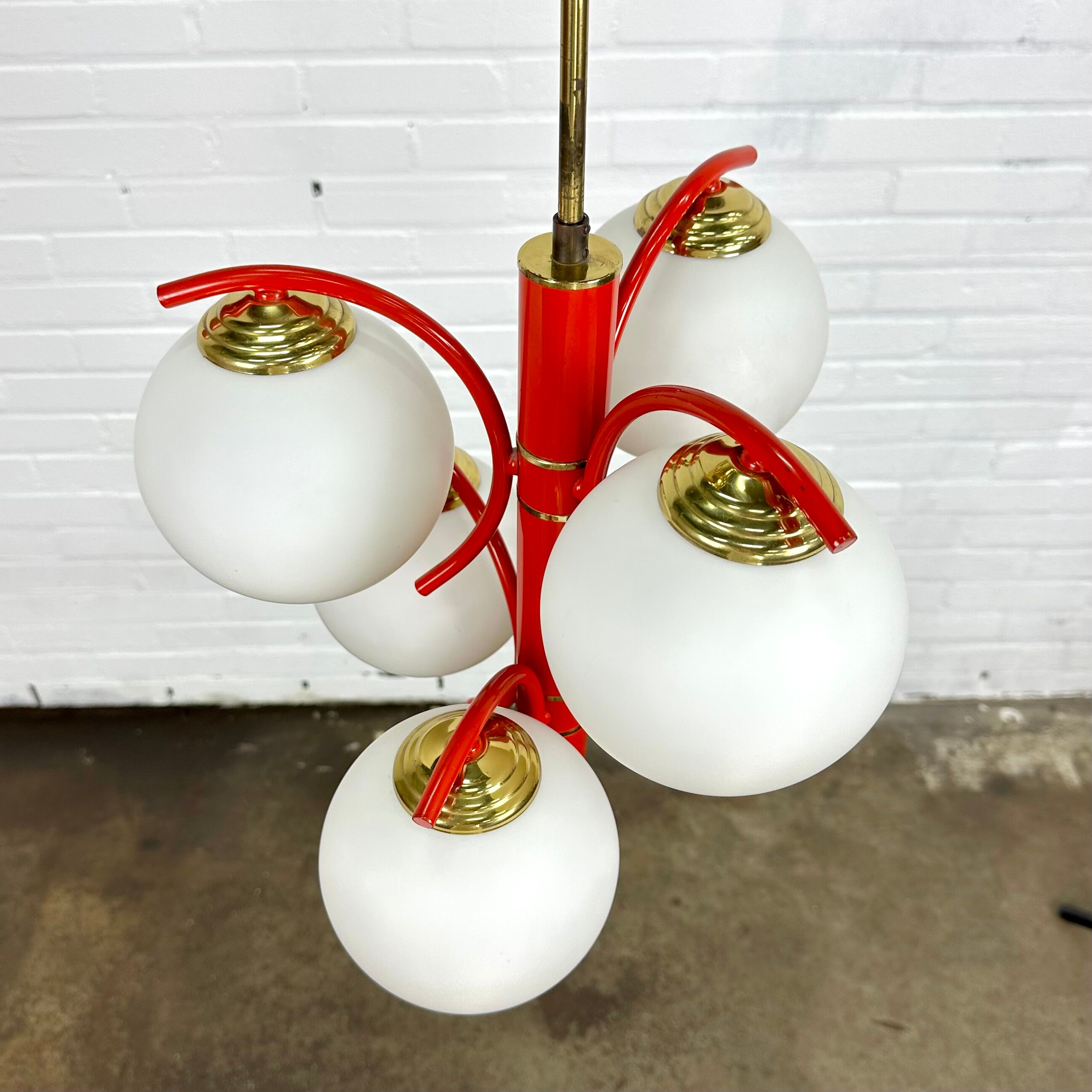 Richard Essig space age design lampe suspendue rouge