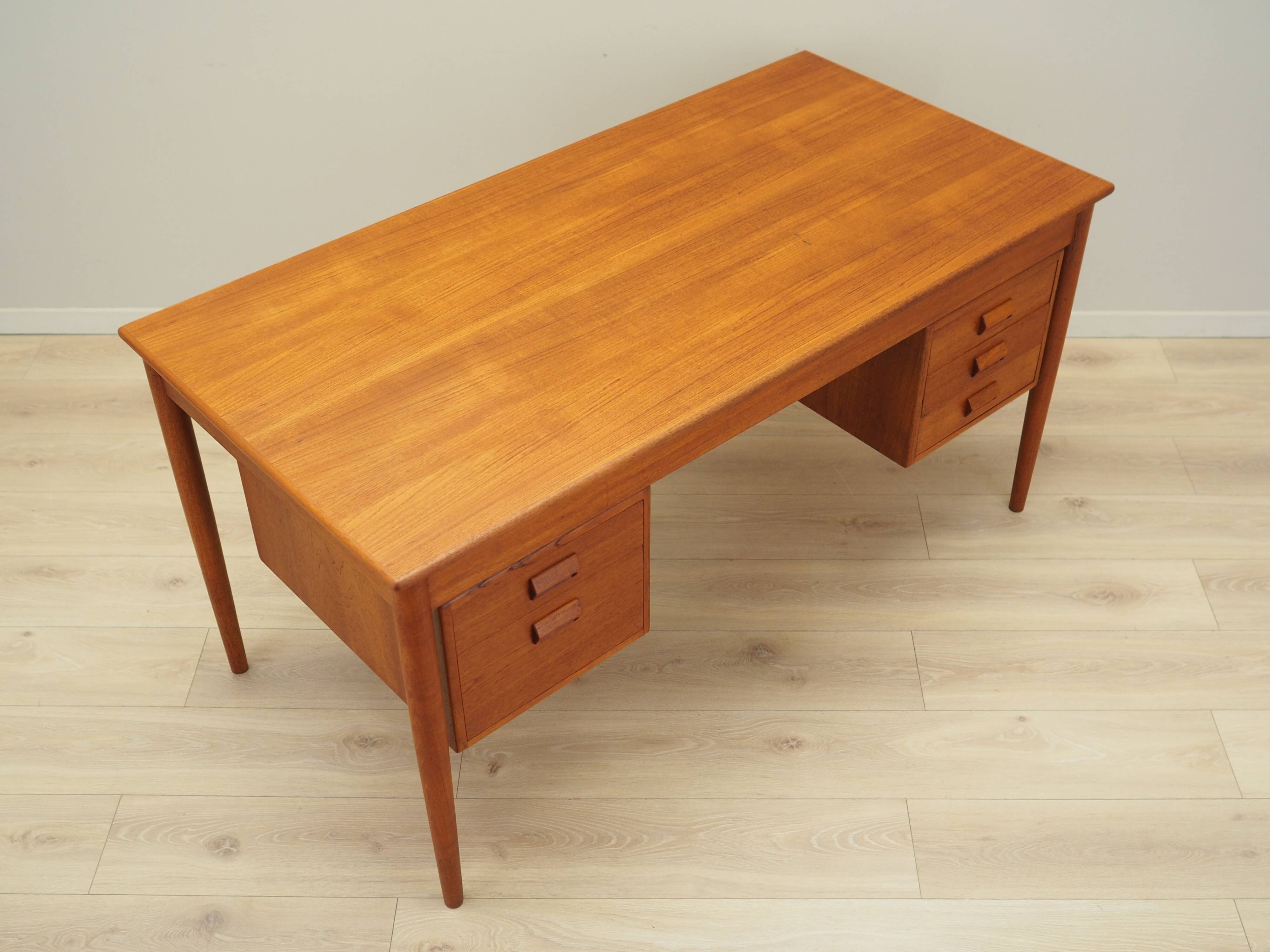 Teak desk, Danish design, 1960s, designer: Børge Mogensen, manufacturer: Søborg Møbler