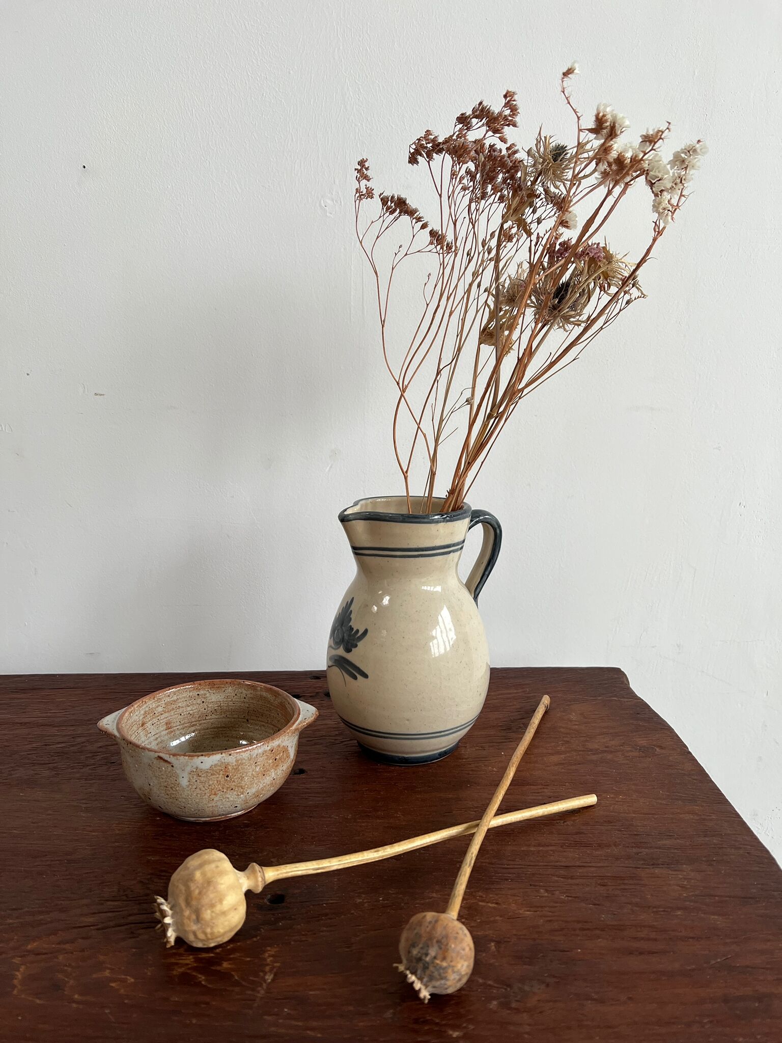 Off-white glossy ceramic decanter, hand-painted gray blue patterns H:20cm