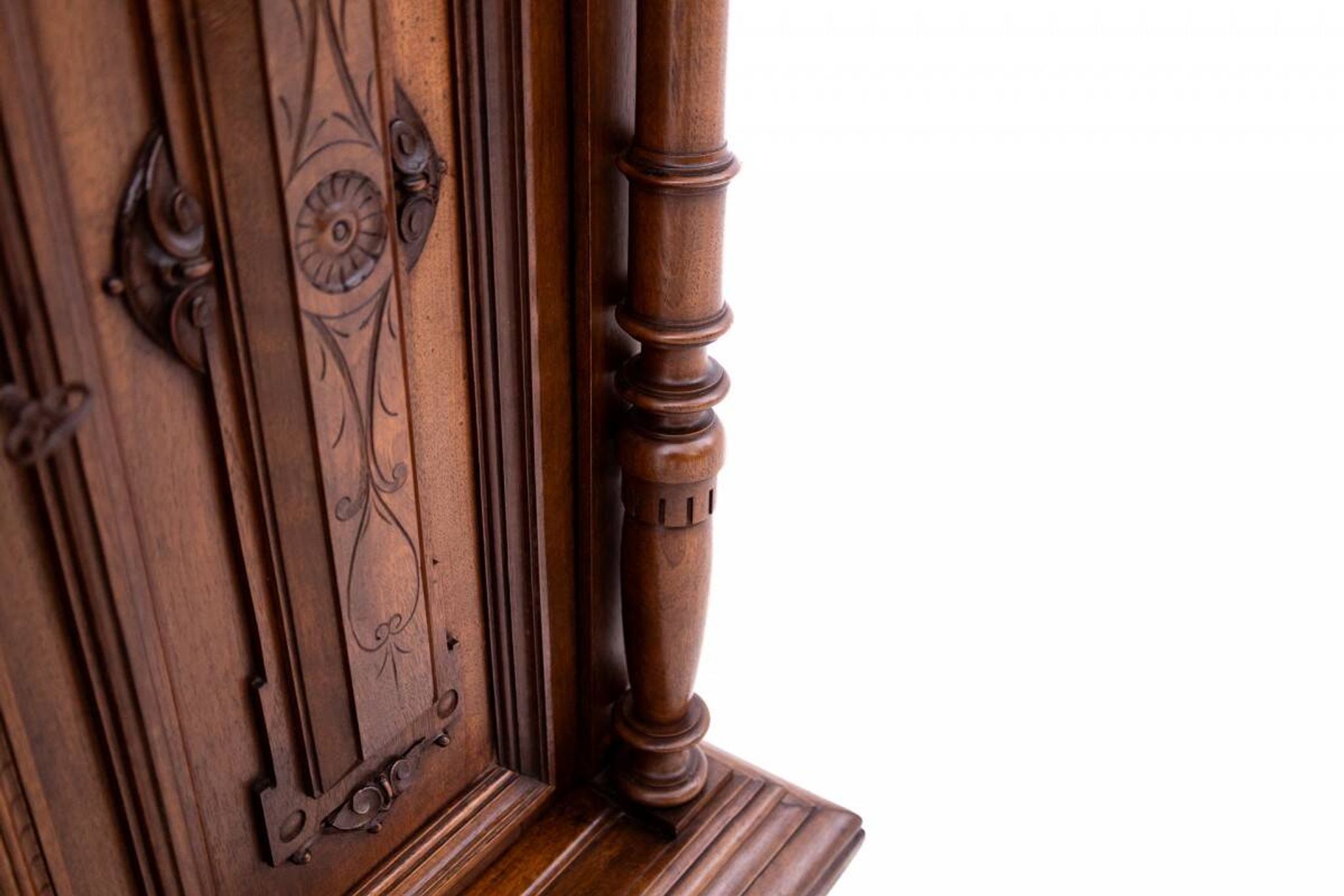 Commode éclectique, France, vers 1890. Après rénovation.
