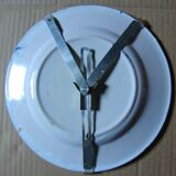 Assiette ancienne à décor floral