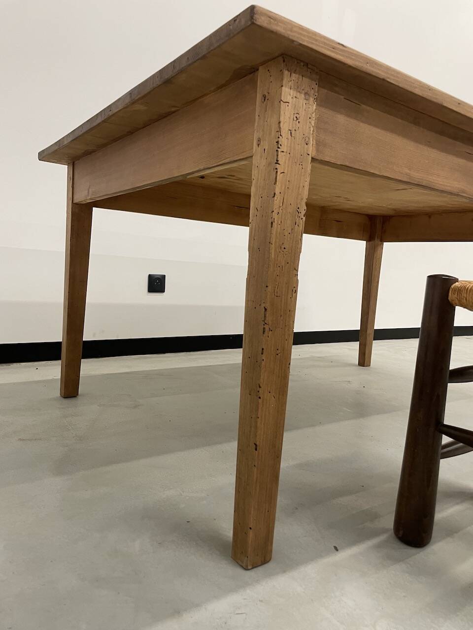 Pine farmhouse table 160 x 110 cm