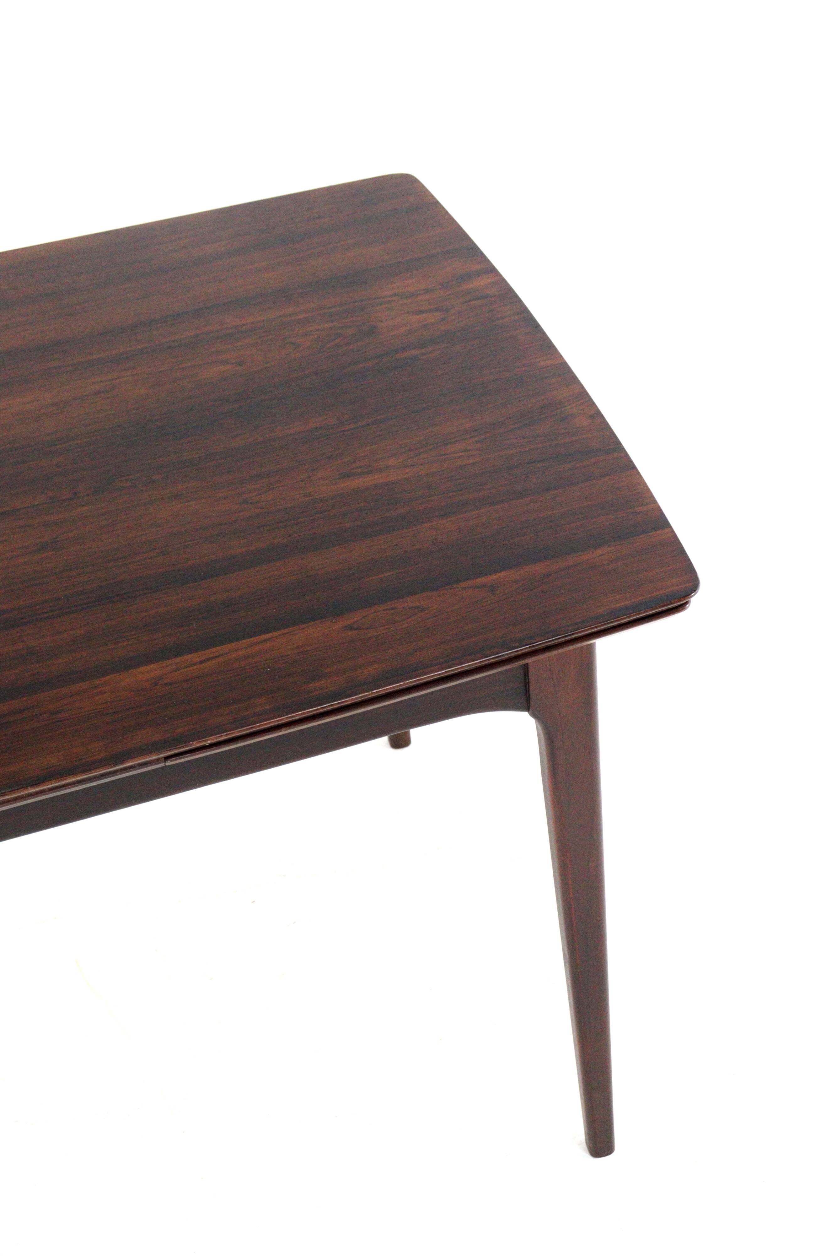 Rosewood rectangular extendable dining table 'Goes'