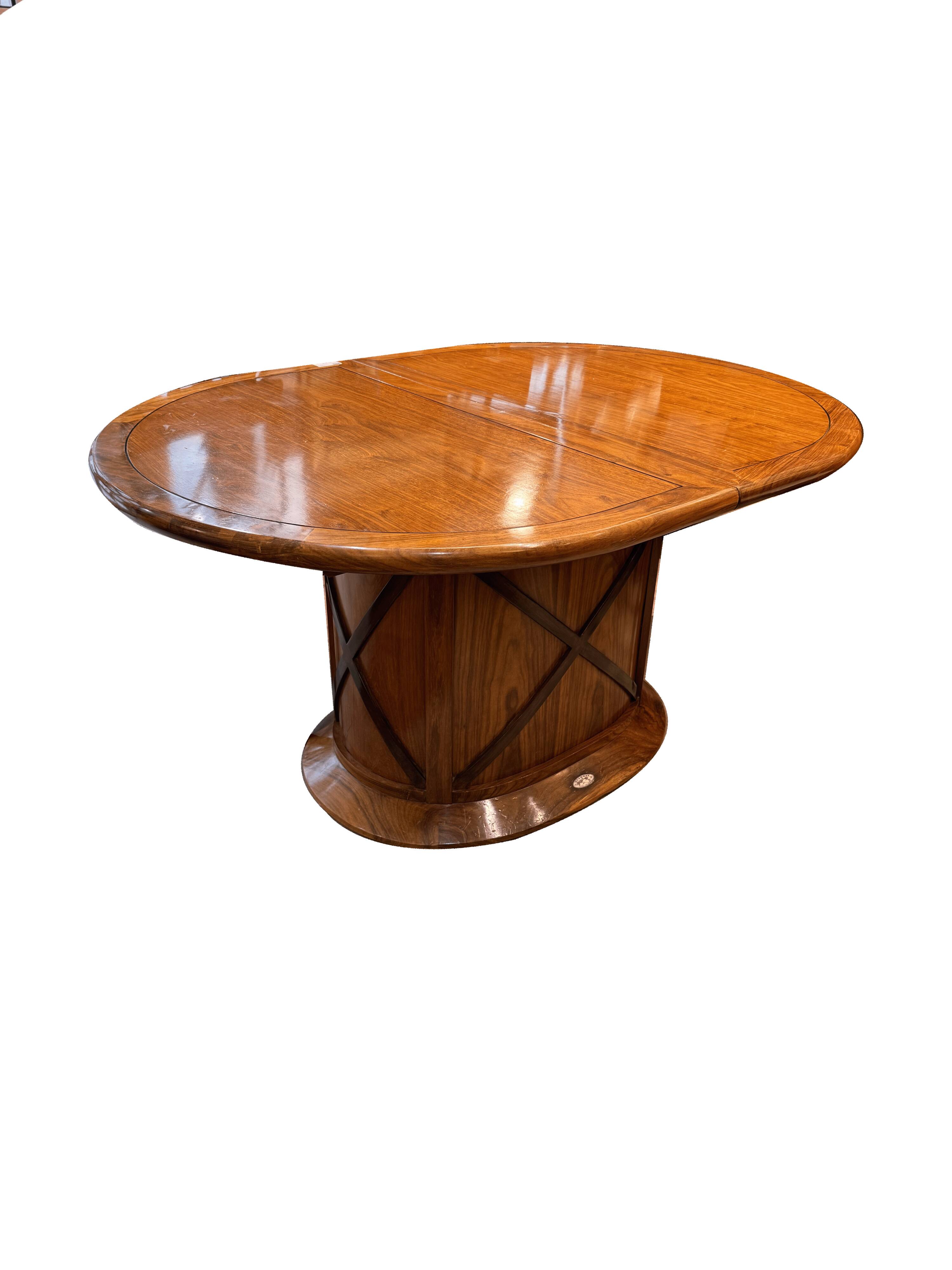 Starbay marine dining table