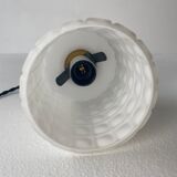 Lot 3 suspensions in vintage opaline