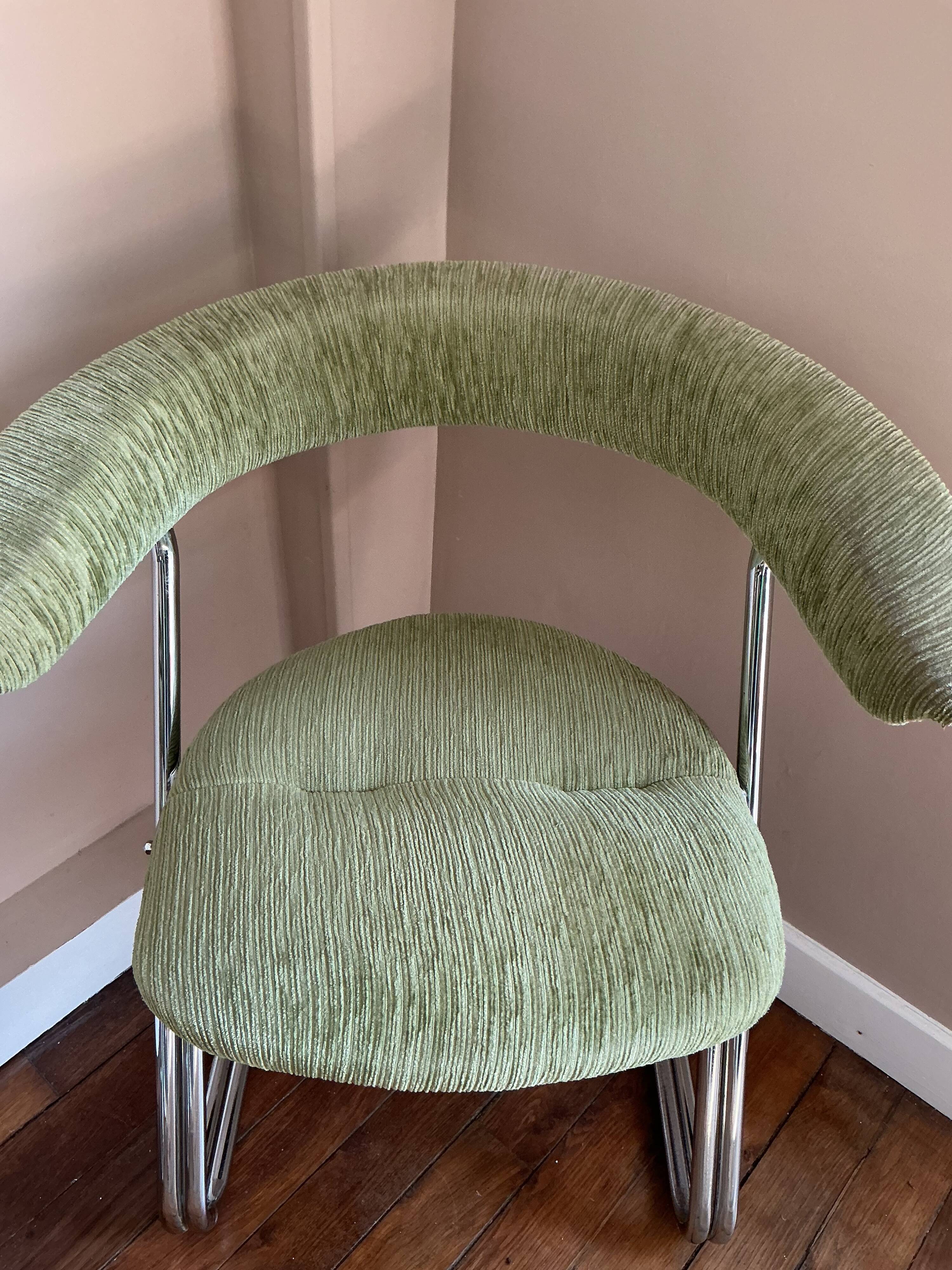Ensemble de 4 chaises vintage - velours vert - attribuées à Gastone Ronaldi