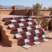 Handwoven natural wool rug, size 200/300 cm.