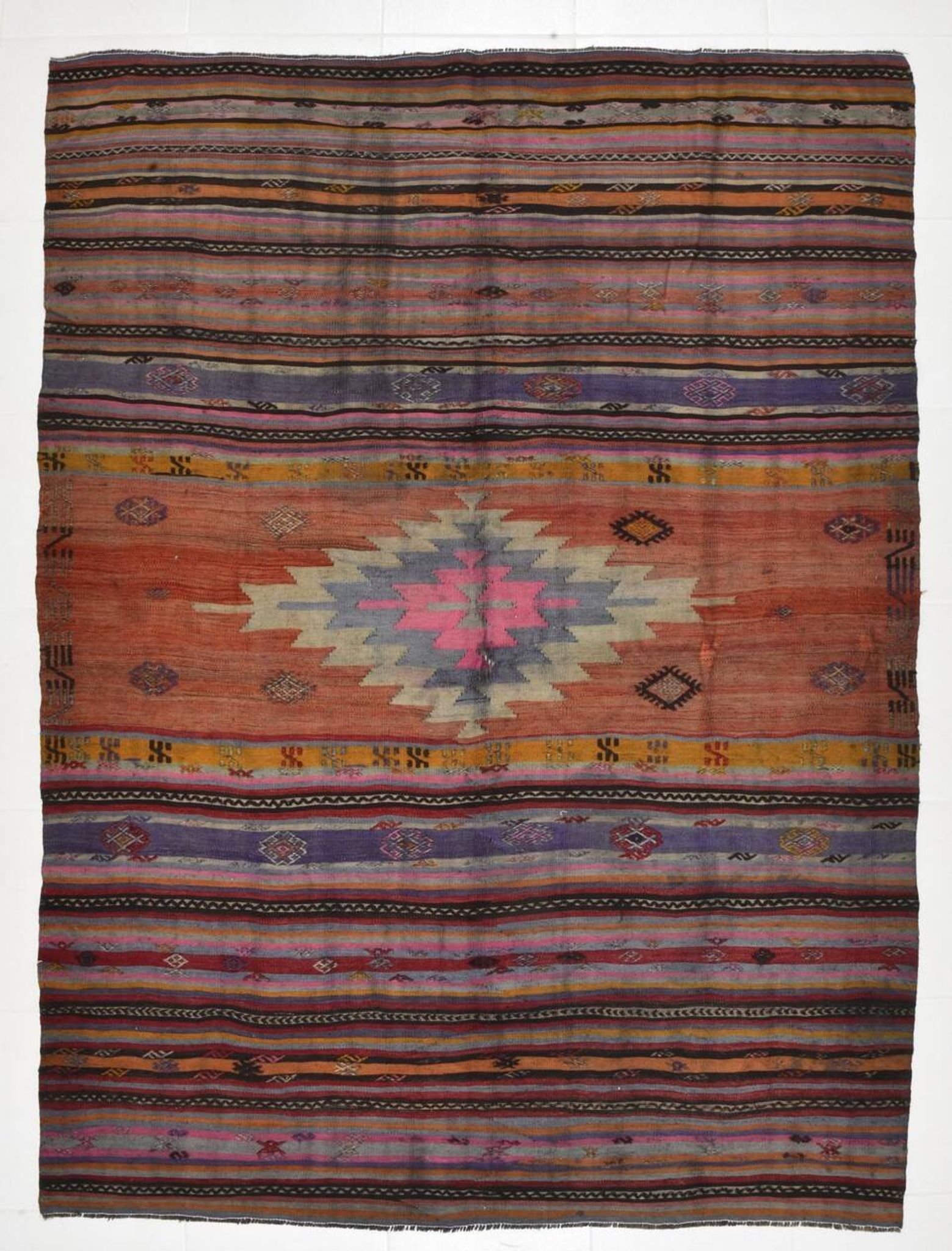 Tapis Kilim Anatolien Vintage – Rayures Ethniques, Tissé Main , 176x242 Cm